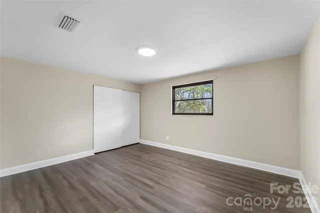 $290,000 | 902 8th Avenue Southwest, Conover, NC 28613