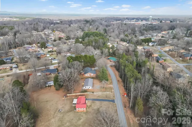 $290,000 | 902 8th Avenue Southwest, Conover, NC 28613