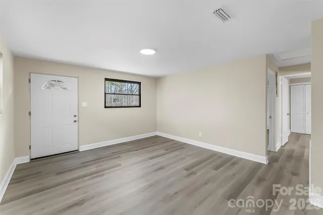 $290,000 | 902 8th Avenue Southwest, Conover, NC 28613