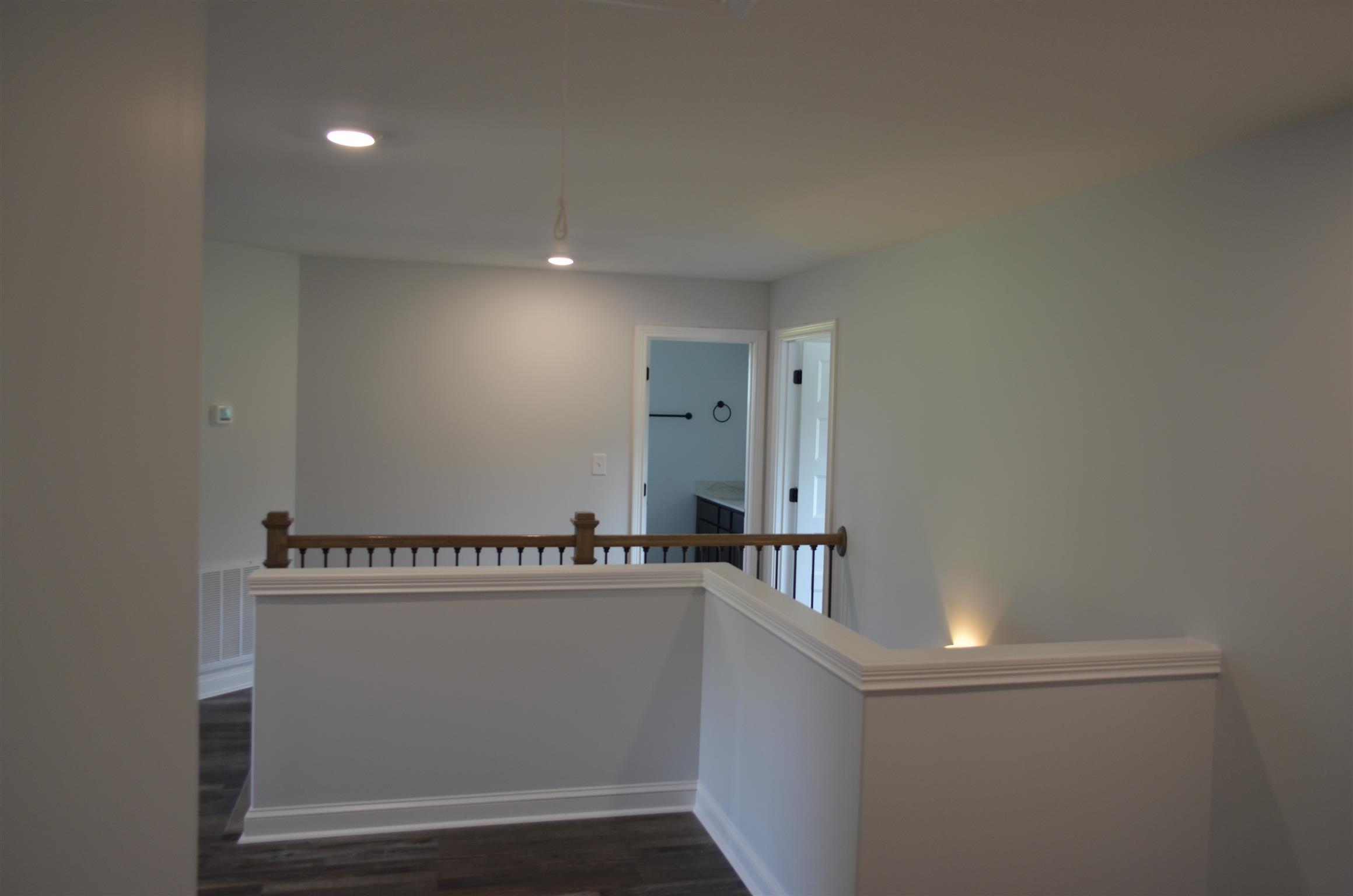 2725 Cunningham View Road Palmyra, TN 37142 - Photo 13 of 25 Gallery Image 13