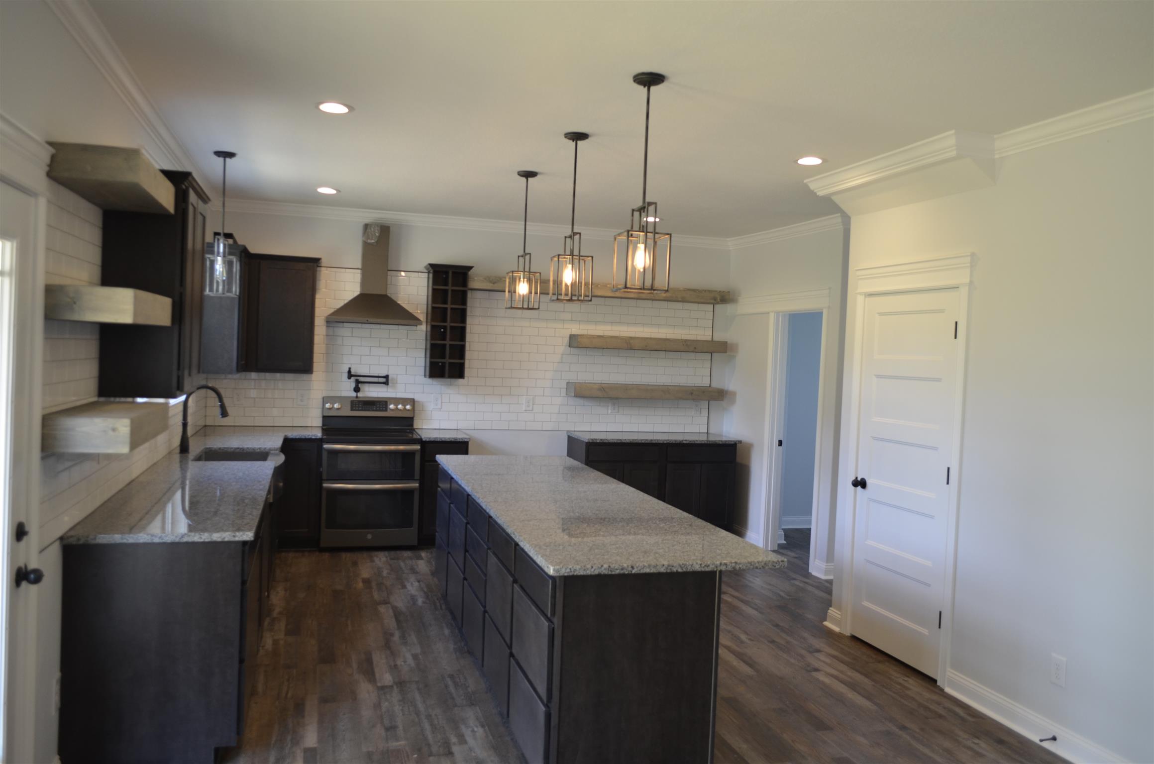 2725 Cunningham View Road Palmyra, TN 37142 - Photo 4 of 25 Gallery Image 4