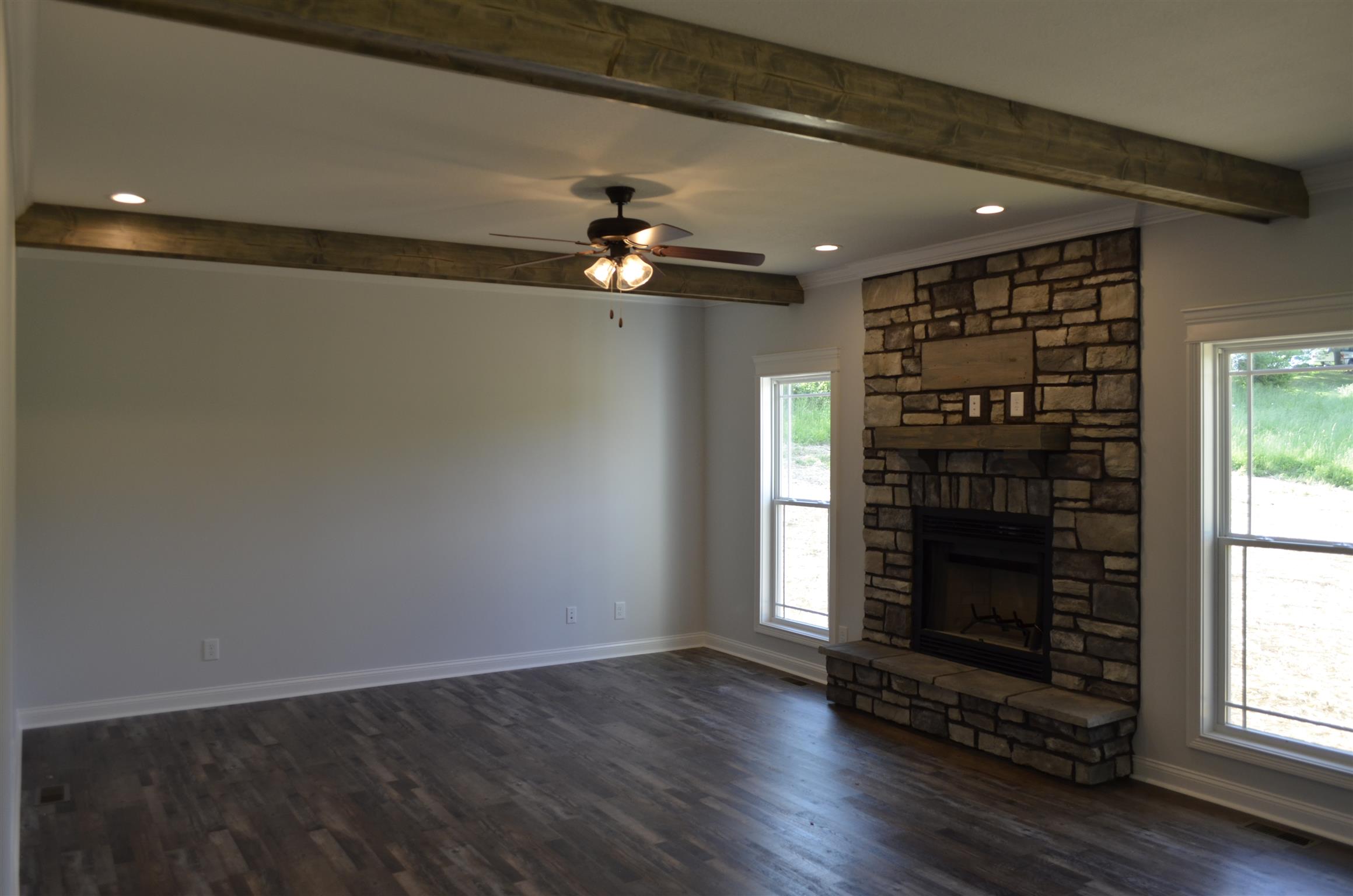 2725 Cunningham View Road Palmyra, TN 37142 - Photo 7 of 25 Gallery Image 7