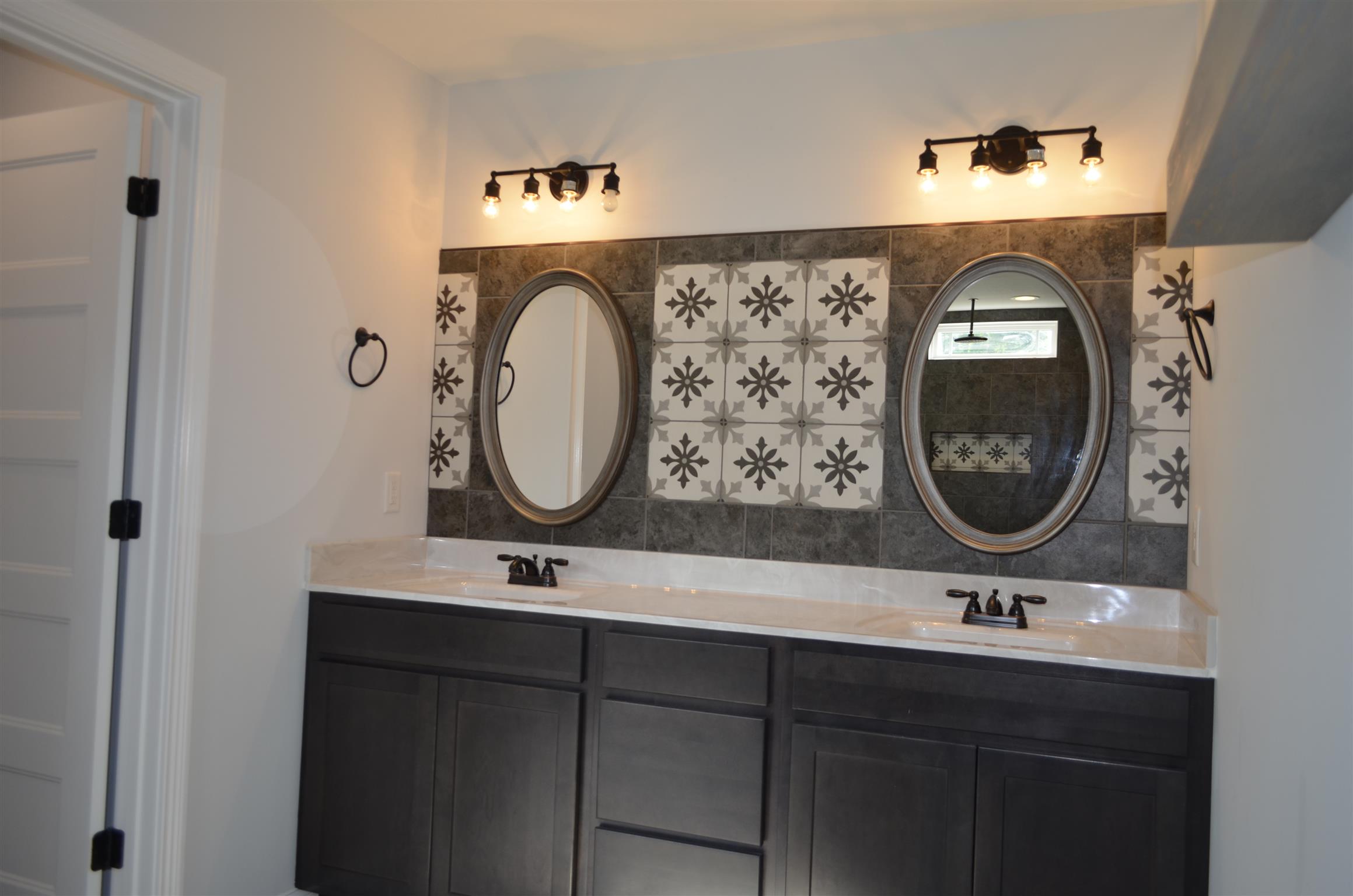 2725 Cunningham View Road Palmyra, TN 37142 - Photo 9 of 25 Gallery Image 9