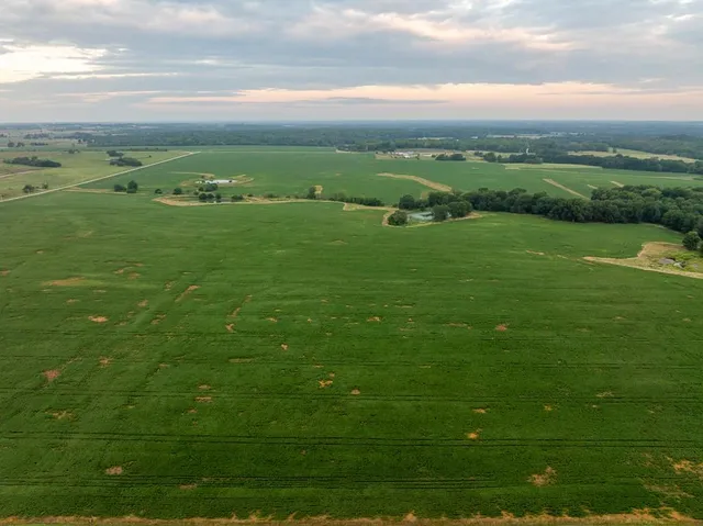 $2,655,000 | 600 Southwest Sw Road, Montrose, MO 64770