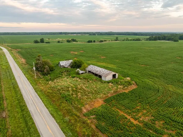 $2,485,000 | 600 Southwest Sw Road, Montrose, MO 64770