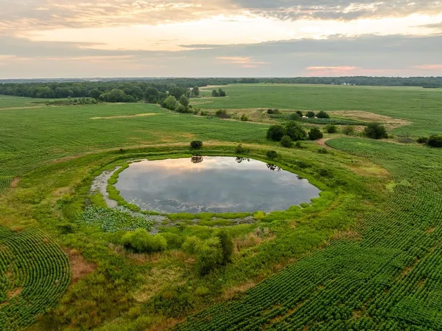 $2,655,000 | 600 Southwest Sw Road, Montrose, MO 64770