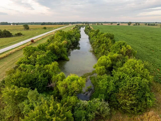 $2,655,000 | 600 Southwest Sw Road, Montrose, MO 64770