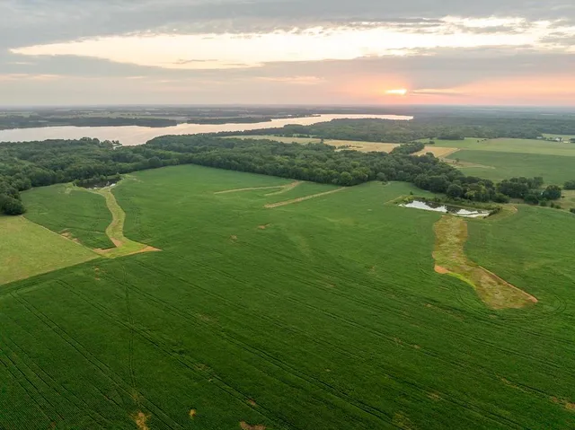 $2,655,000 | 600 Southwest Sw Road, Montrose, MO 64770