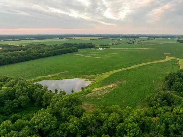 $2,655,000 | 600 Southwest Sw Road, Montrose, MO 64770