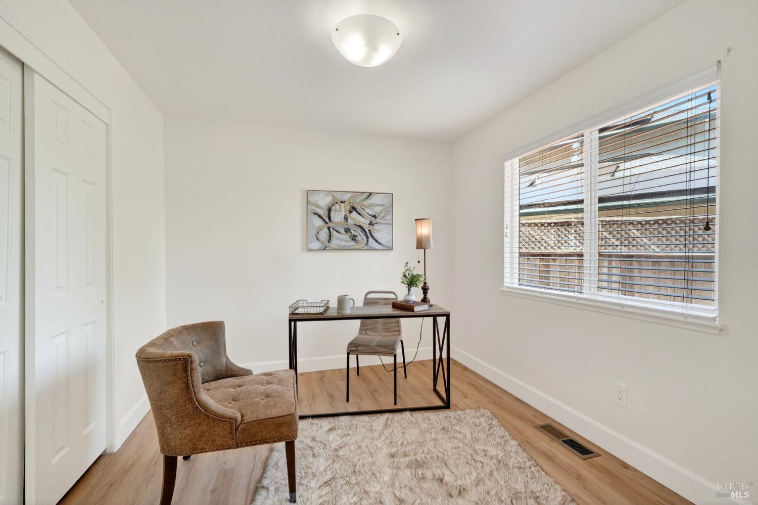 2322 South Hampton Circle Santa Rosa, CA 95401 - Photo 14 of 58