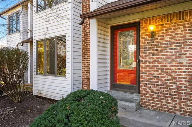 $195,000 | 63 Spring Song Court, Unit D, St. Peters, MO 63376