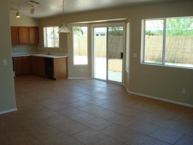 2202 East Ranch Court Gilbert, AZ 85296 - Photo 2 of 10 family room