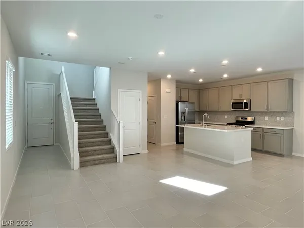$2,350 | 2878 Roaming Palmer Road, North Las Vegas, NV 89086