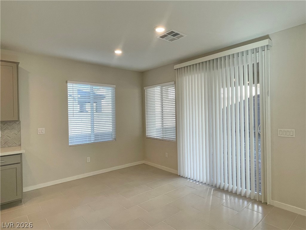 2878 Roaming Palmer Road North Las Vegas, NV 89086 - Photo 6 of 21