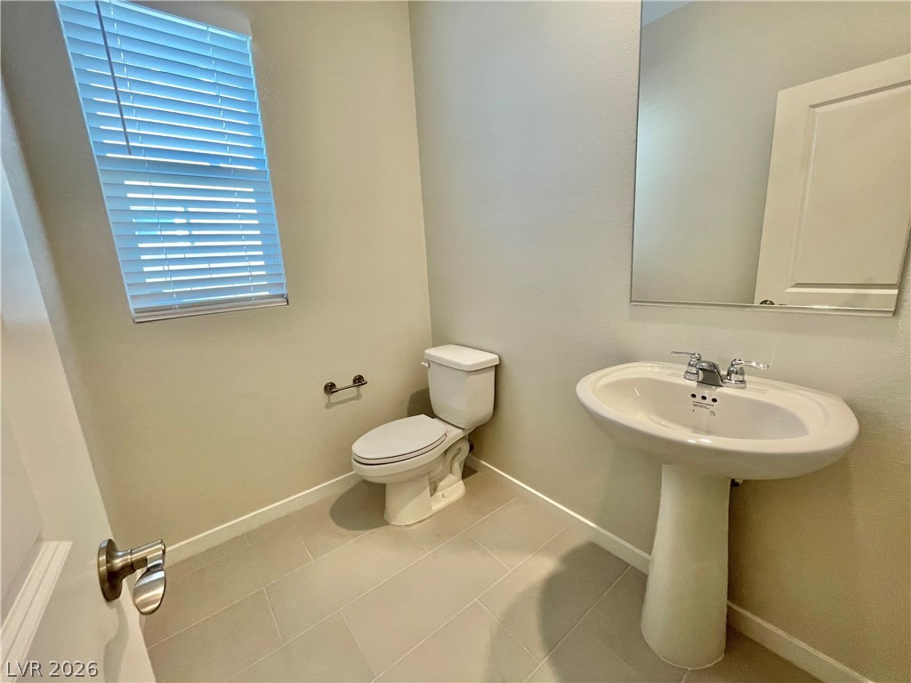 2878 Roaming Palmer Road North Las Vegas, NV 89086 - Photo 7 of 21