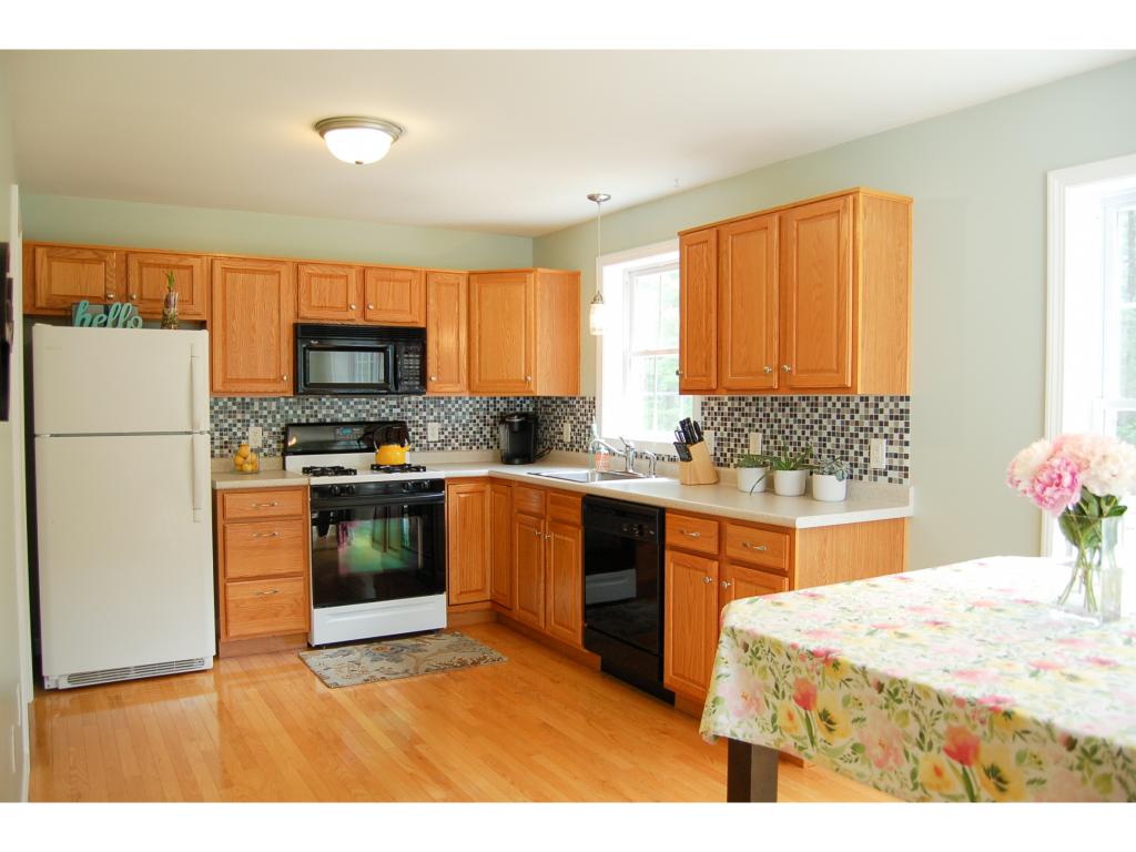 5 Sunridge Way, Unit 5 Amherst, NH 03031 - Photo 12 of 36 Gallery Image 12