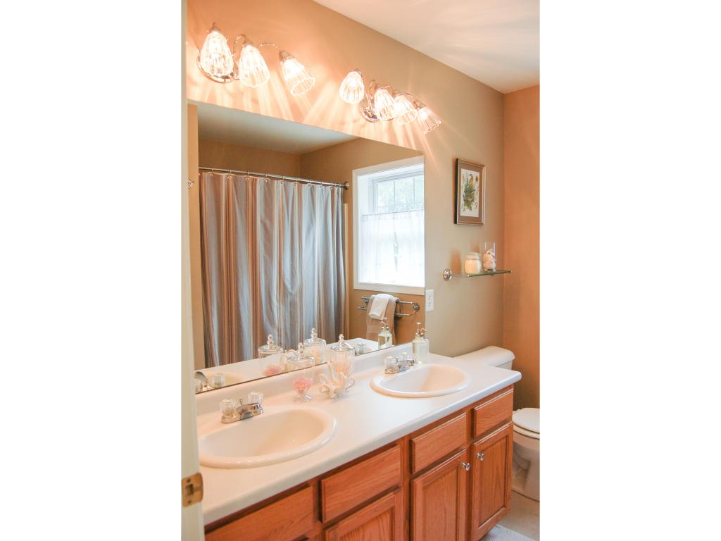 5 Sunridge Way, Unit 5 Amherst, NH 03031 - Photo 20 of 36 Gallery Image 20