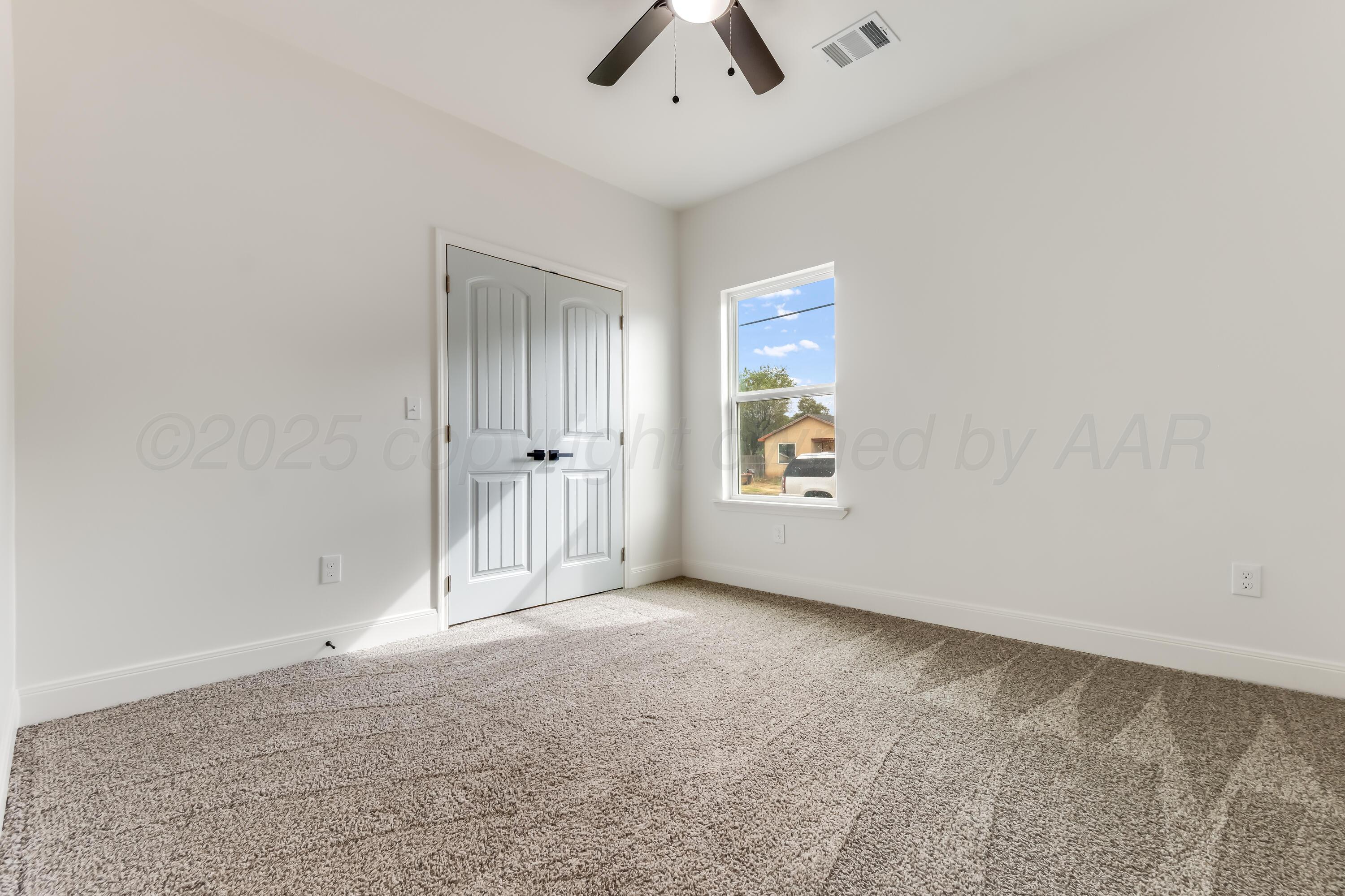 1219 South Cleveland Street Amarillo, TX 79102 - Photo 19 of 23 Bedroom 3 - 1
