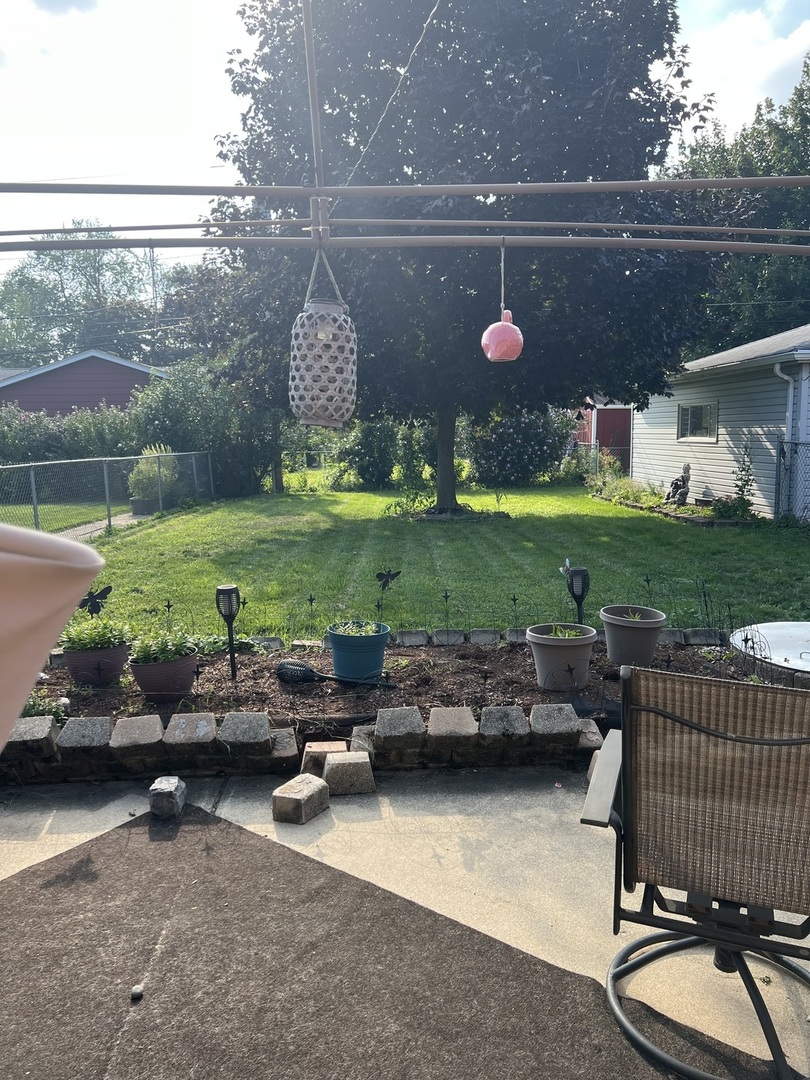 10904 Rutherford Avenue Worth, IL 60482 - Photo 14 of 14 a view of a backyard