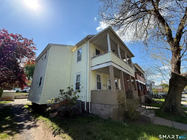$339,900 | 37-39 Hotchkiss Street, Middletown, CT 06457