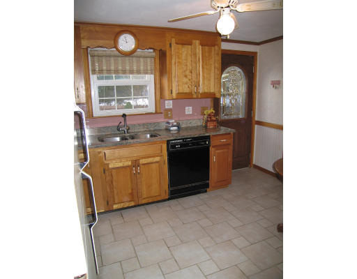 9 Birchwood Road Hudson, MA 01749 - Photo 11 of 20 Gallery Image 11
