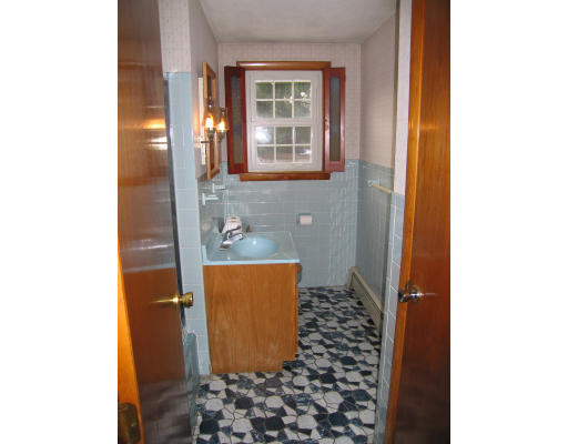 9 Birchwood Road Hudson, MA 01749 - Photo 14 of 20 Gallery Image 14