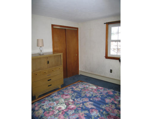 9 Birchwood Road Hudson, MA 01749 - Photo 17 of 20 Gallery Image 17