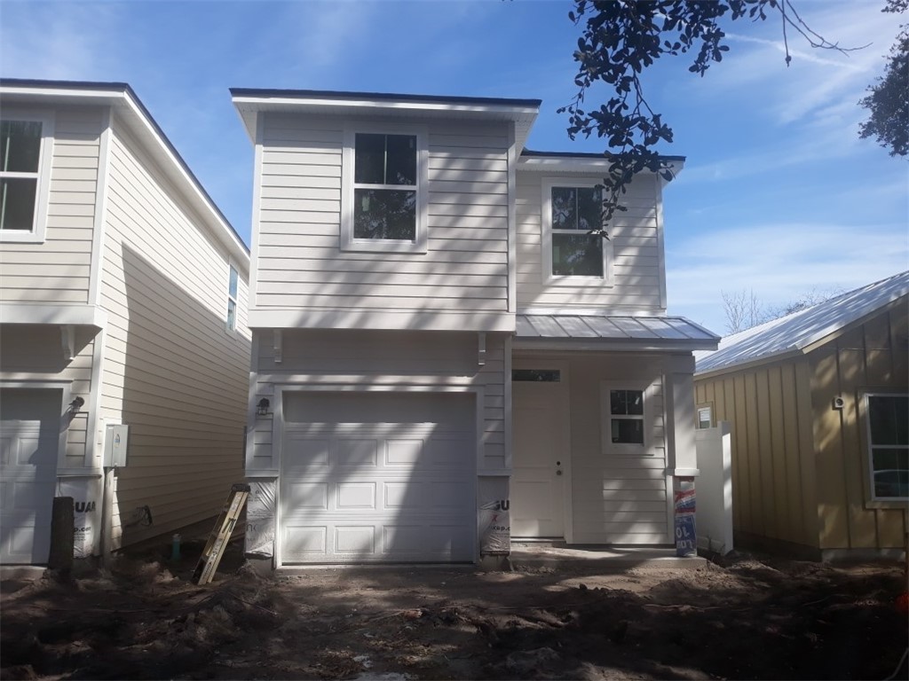 926 South 7th Street Fernandina Beach, FL 32034 - Photo 1 of 1 a front view of a house