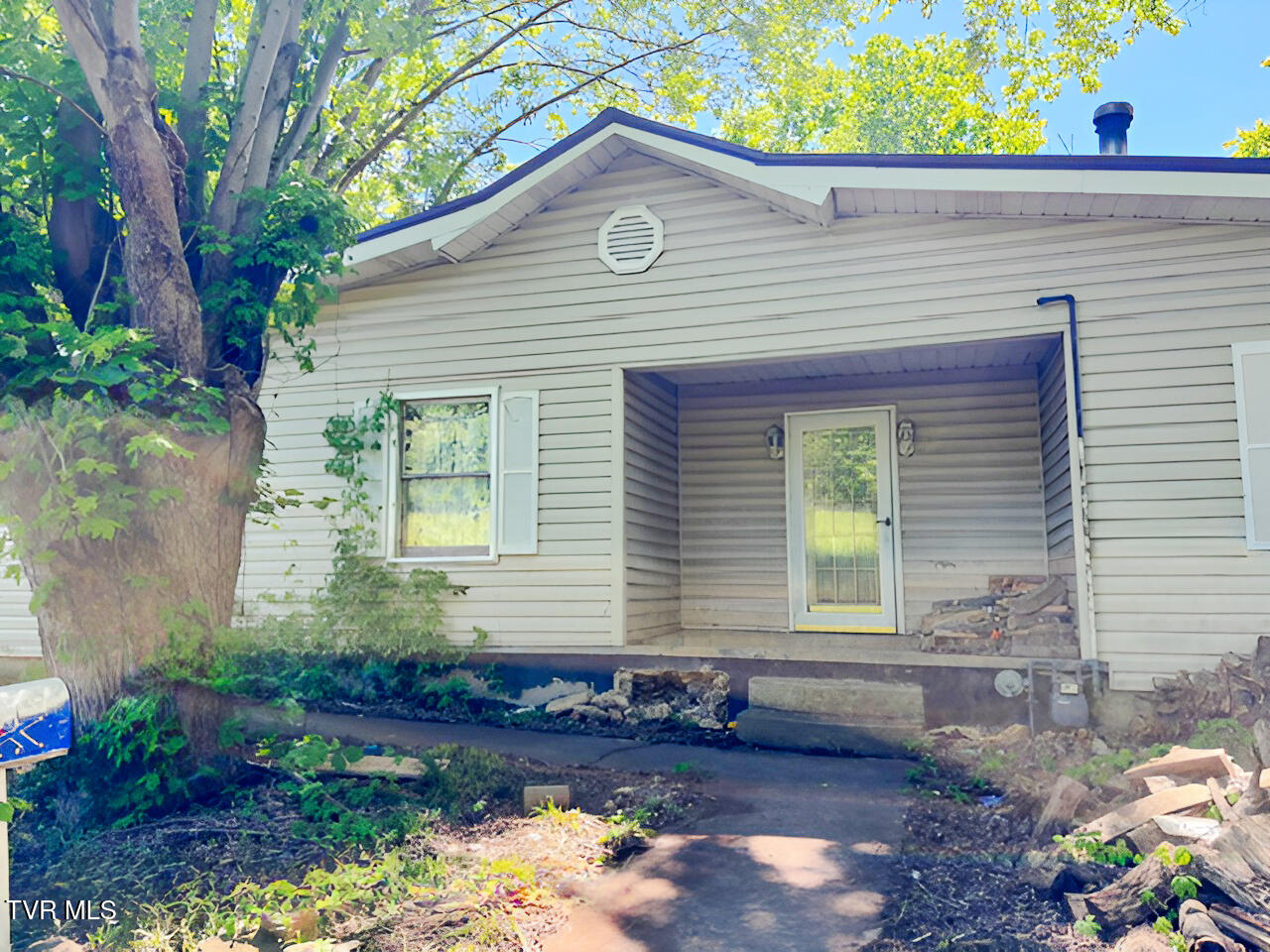 324 Jess Hopson Road Unicoi, TN 37692 - Photo 1 of 14 jess hopson front view 05082026
