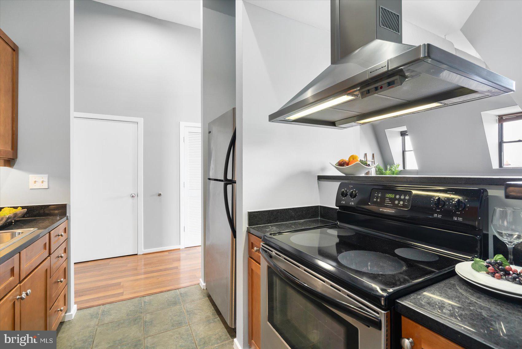 1211 Light Street, Unit 412 Baltimore, MD 21230 - Photo 12 of 36