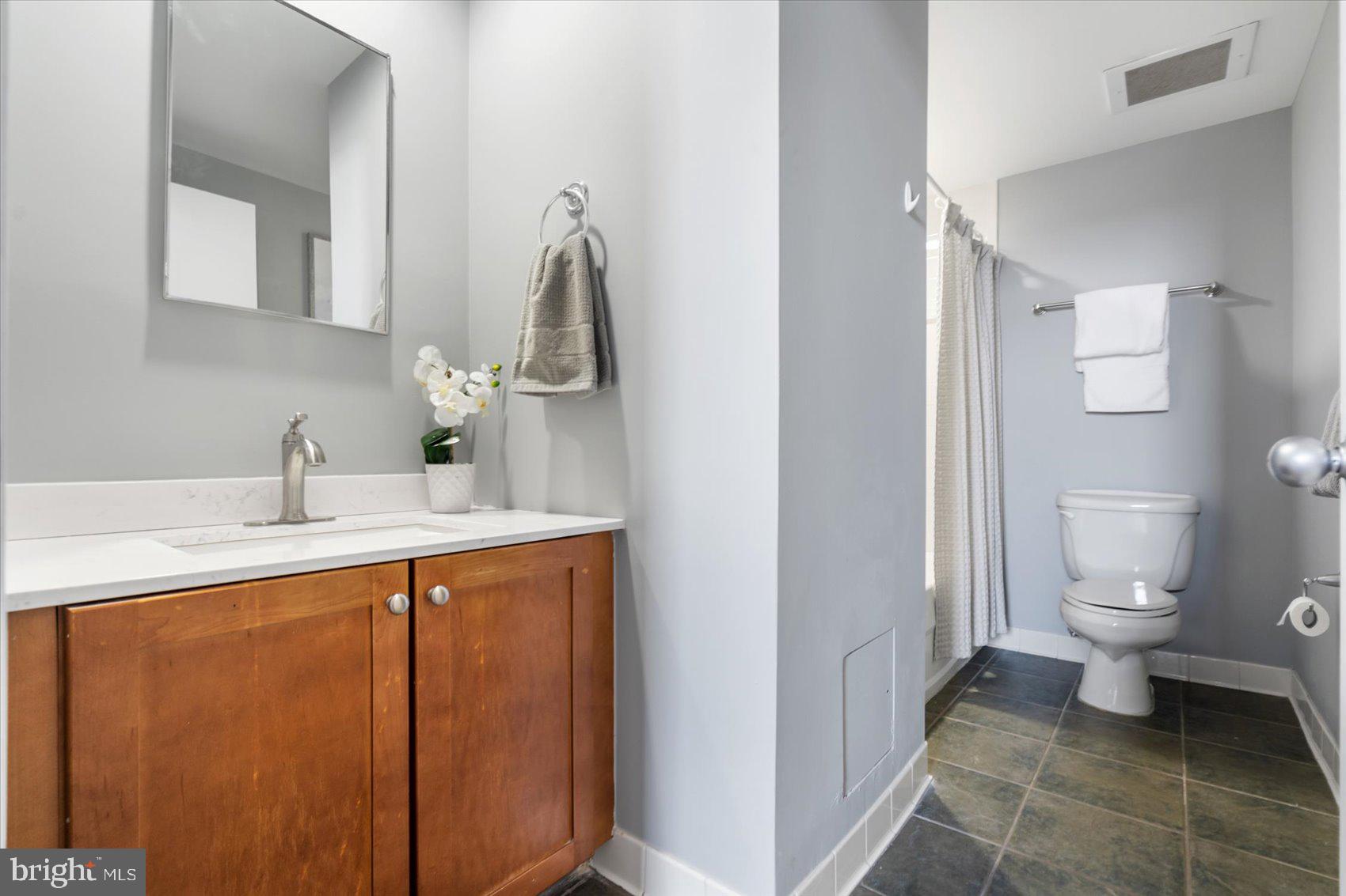 1211 Light Street, Unit 412 Baltimore, MD 21230 - Photo 23 of 36