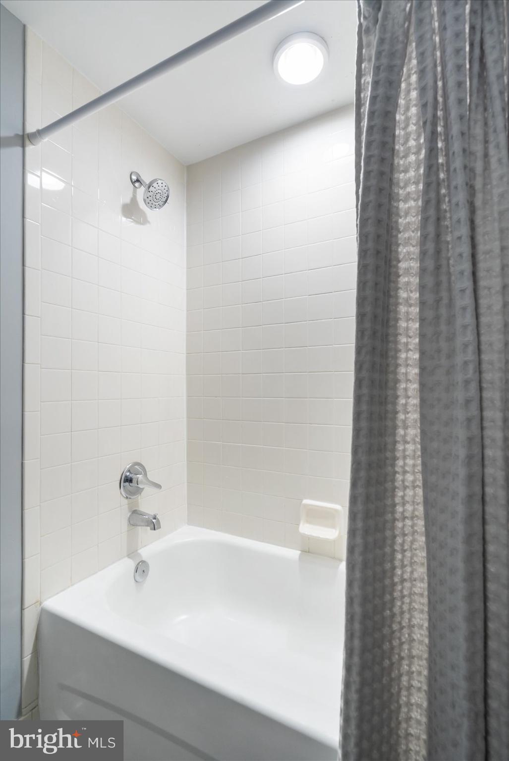 1211 Light Street, Unit 412 Baltimore, MD 21230 - Photo 25 of 36