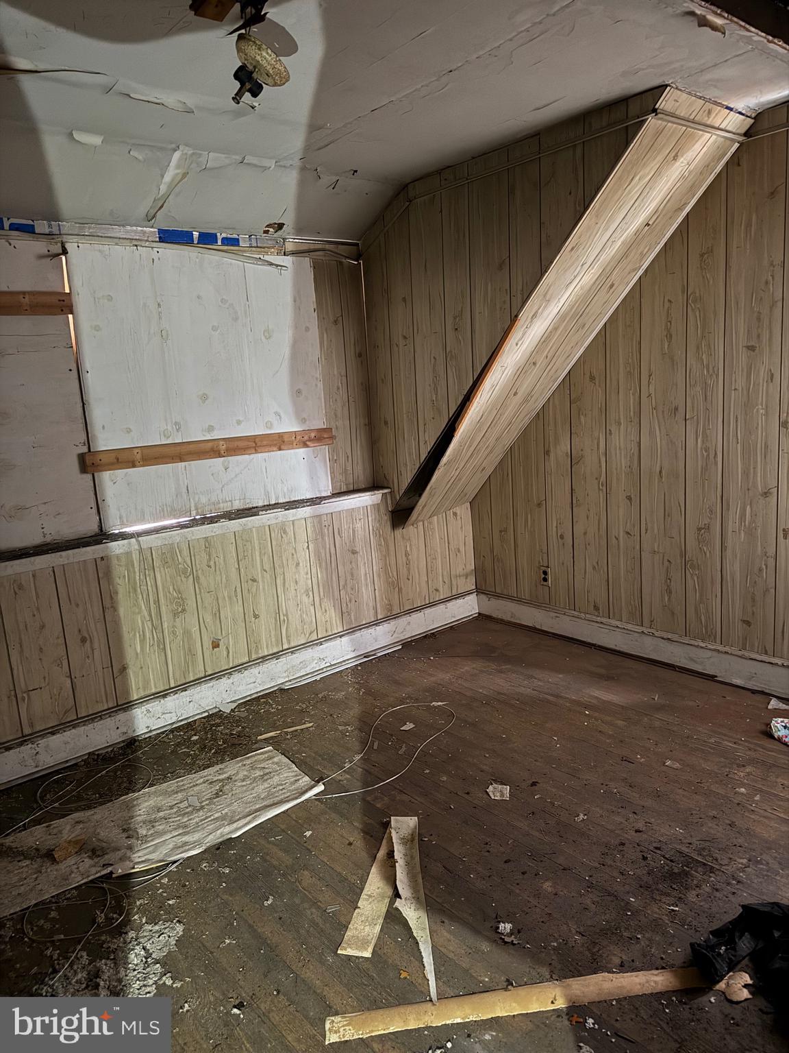 1119 Brown Street Chester, PA 19013 - Photo 14 of 18 a view of a garage