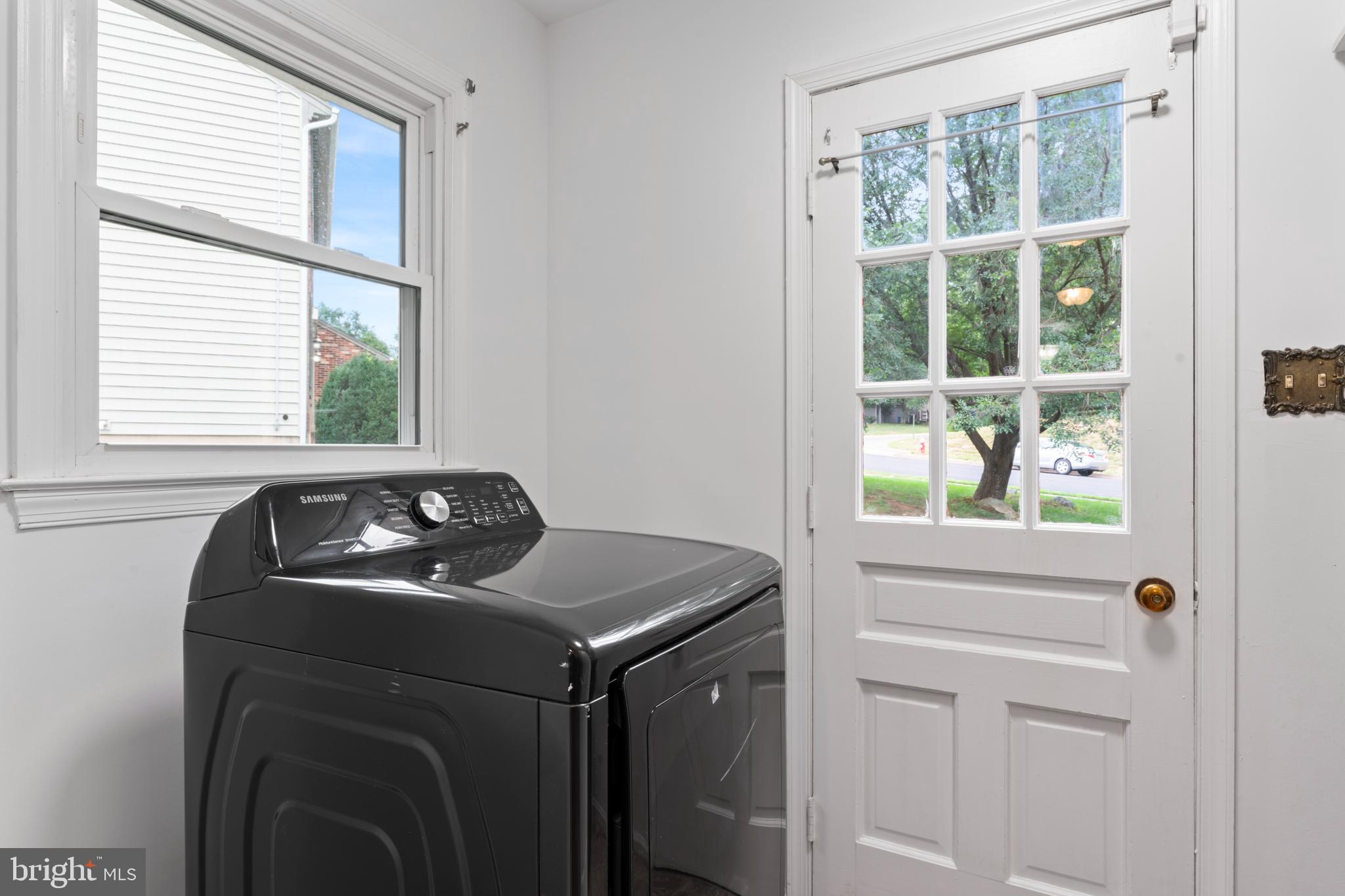 1950 Weybridge Lane Reston, VA 20191 - Photo 18 of 71