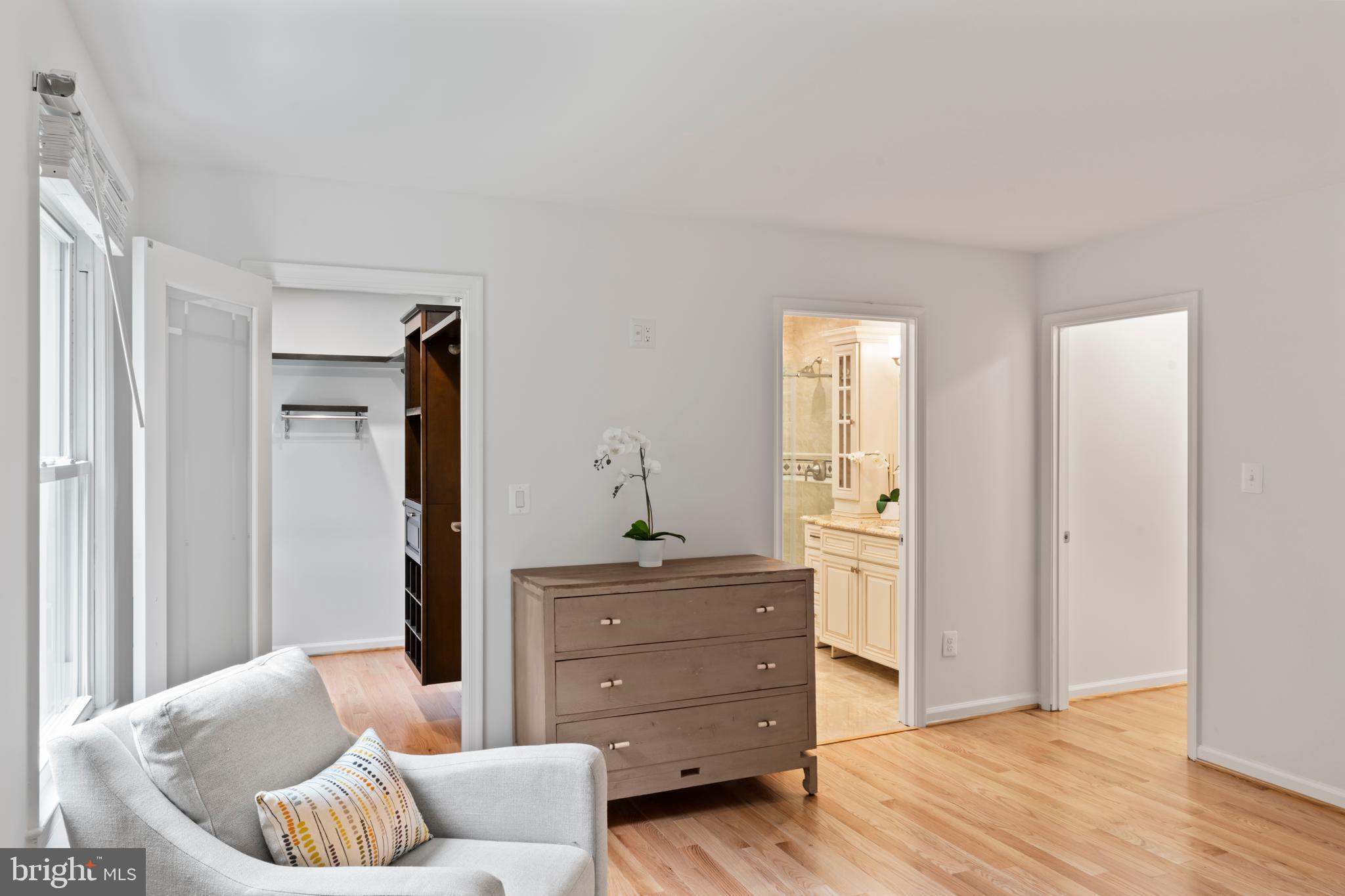 1950 Weybridge Lane Reston, VA 20191 - Photo 40 of 71 Gallery Image 40