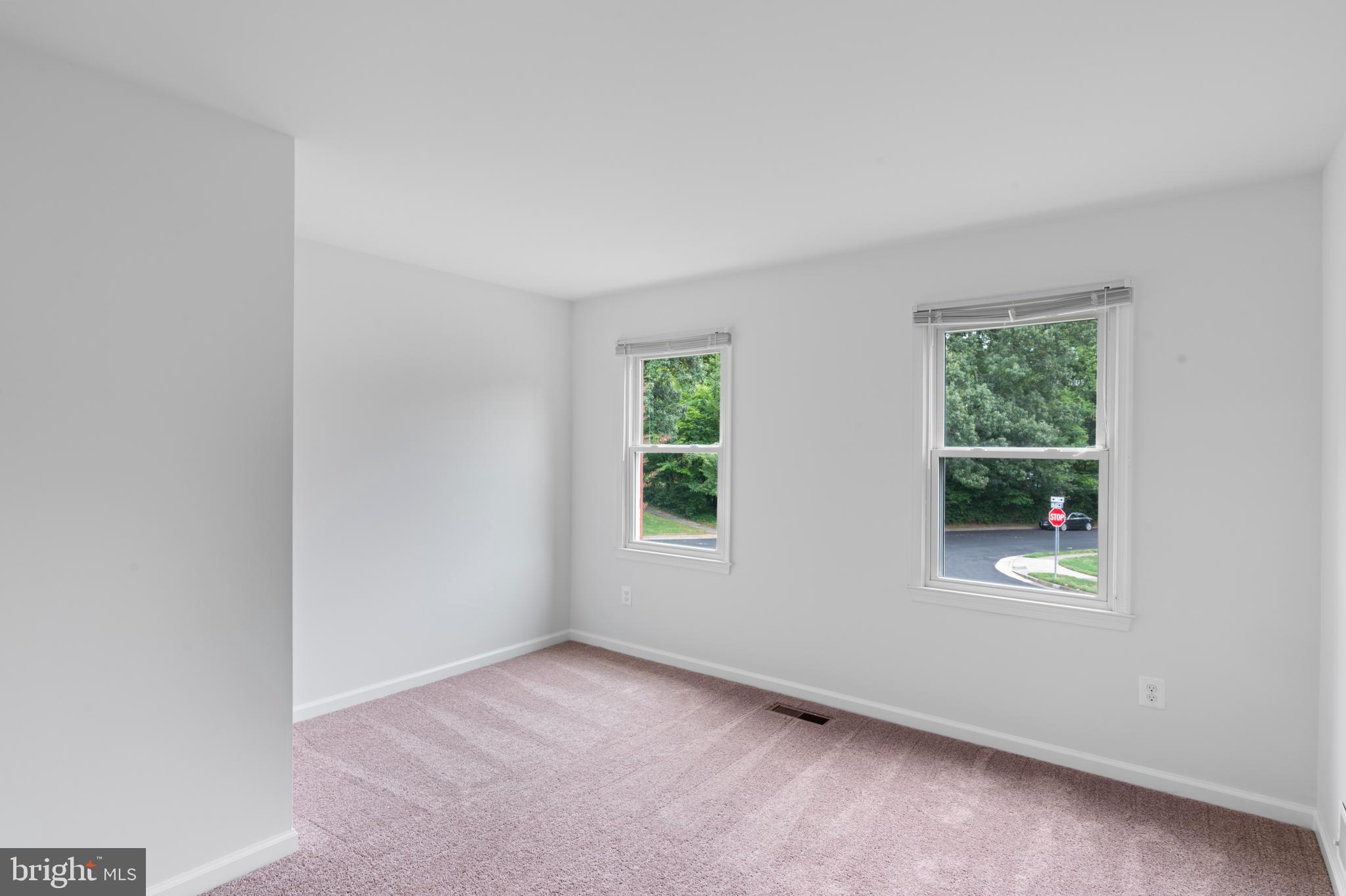 1950 Weybridge Lane Reston, VA 20191 - Photo 45 of 71 Gallery Image 45