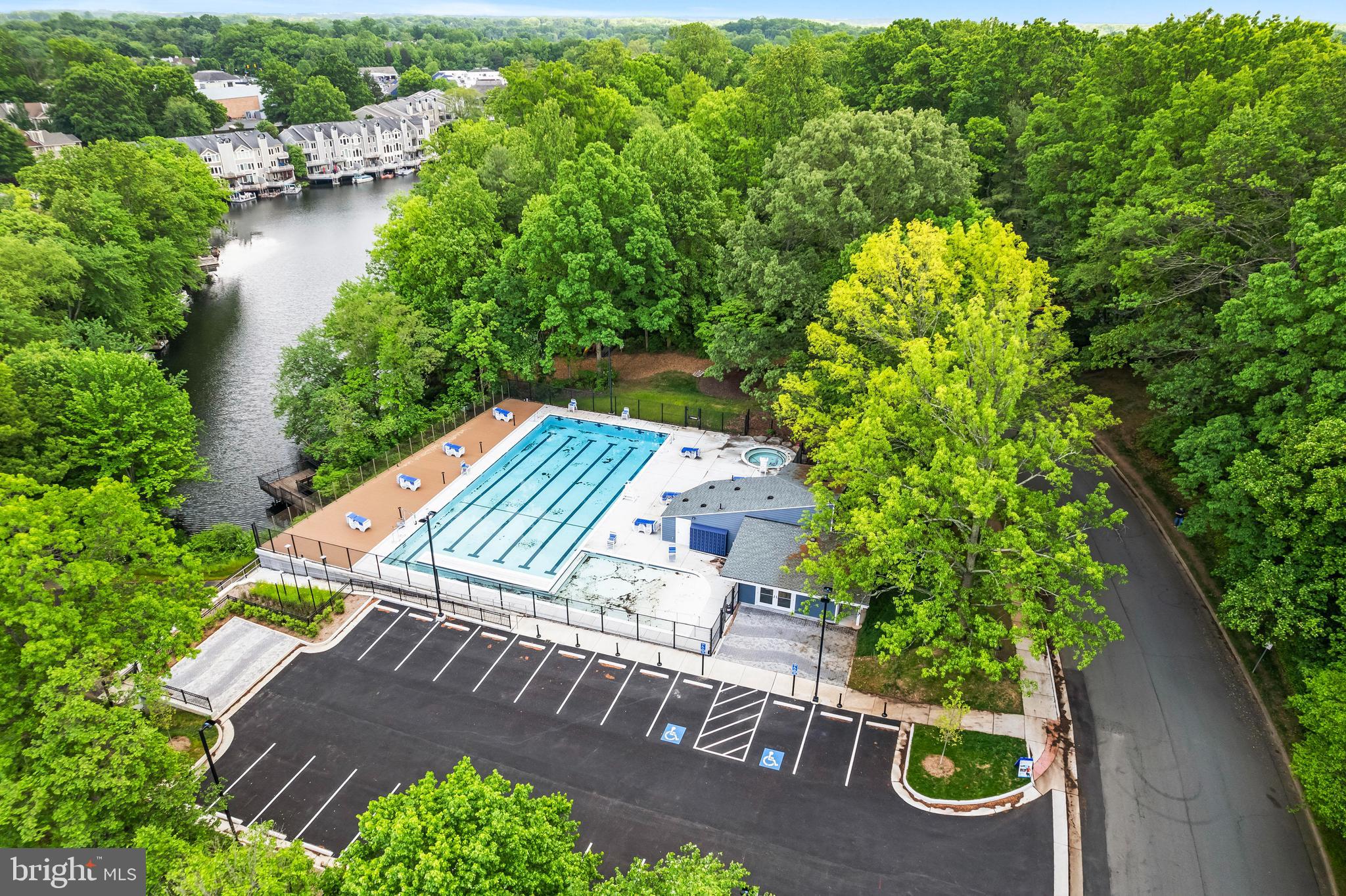 1950 Weybridge Lane Reston, VA 20191 - Photo 64 of 71