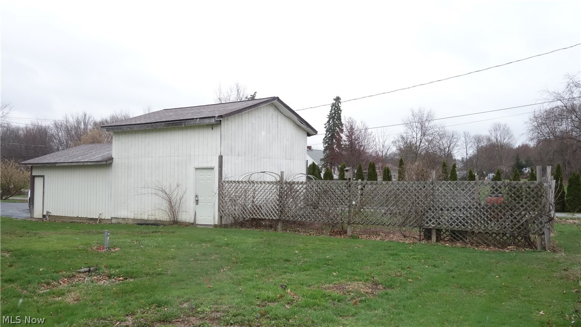 1596 Krumroy Road Akron, OH 44306 - Photo 31 of 31