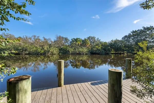 $430,000 | 651 Southwest Glen Crest Way, Unit 2, Stuart, FL 34997