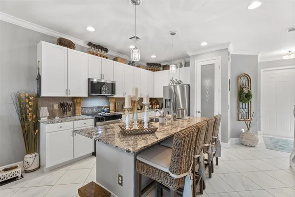 $430,000 | 651 Southwest Glen Crest Way, Unit 2, Stuart, FL 34997