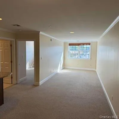 $2,975 | 14 Willis Avenue, Syosset, NY 11791