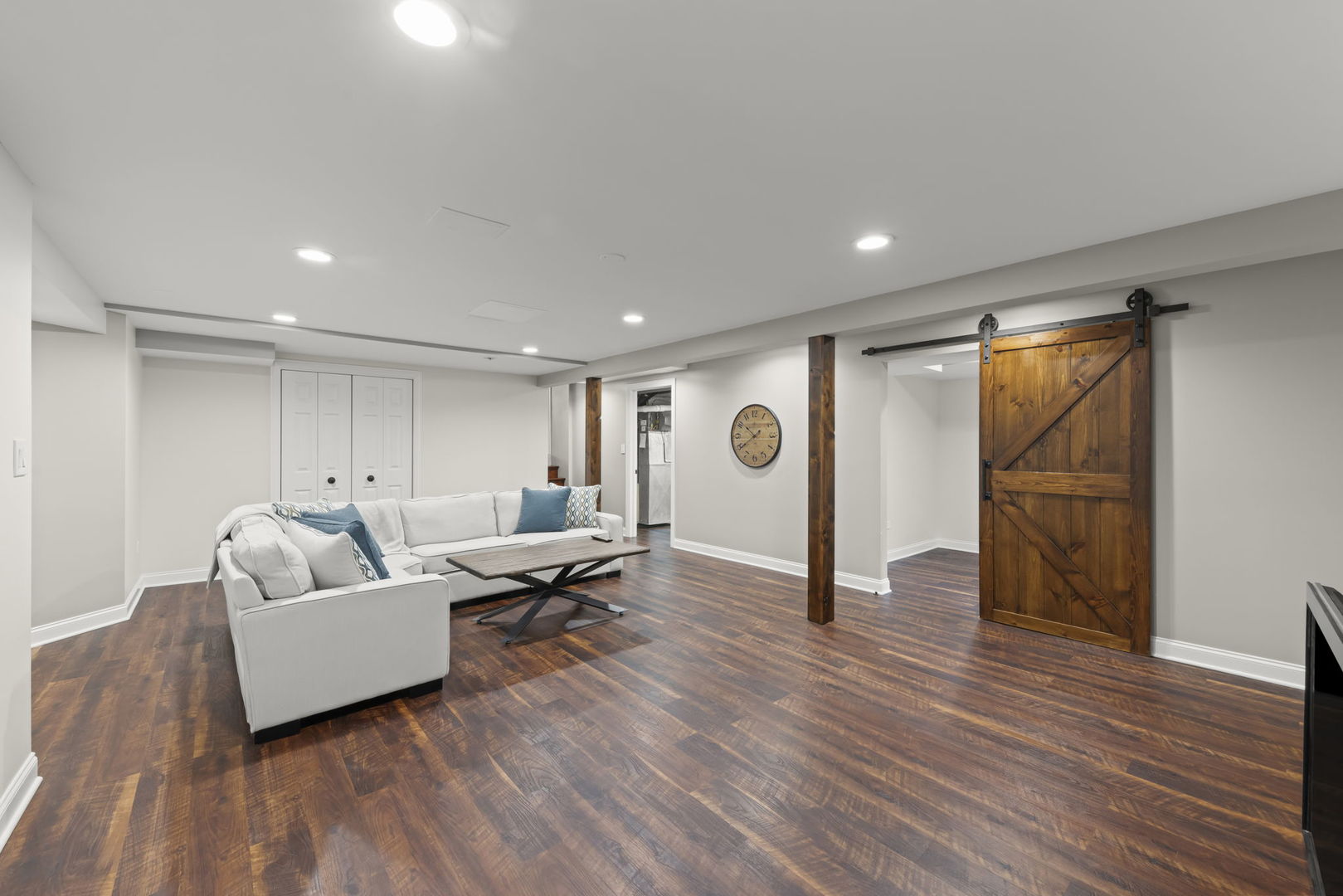 14340 Ridge Avenue Orland Park, IL 60462 - Photo 22 of 25 a living room with furniture and wooden floor