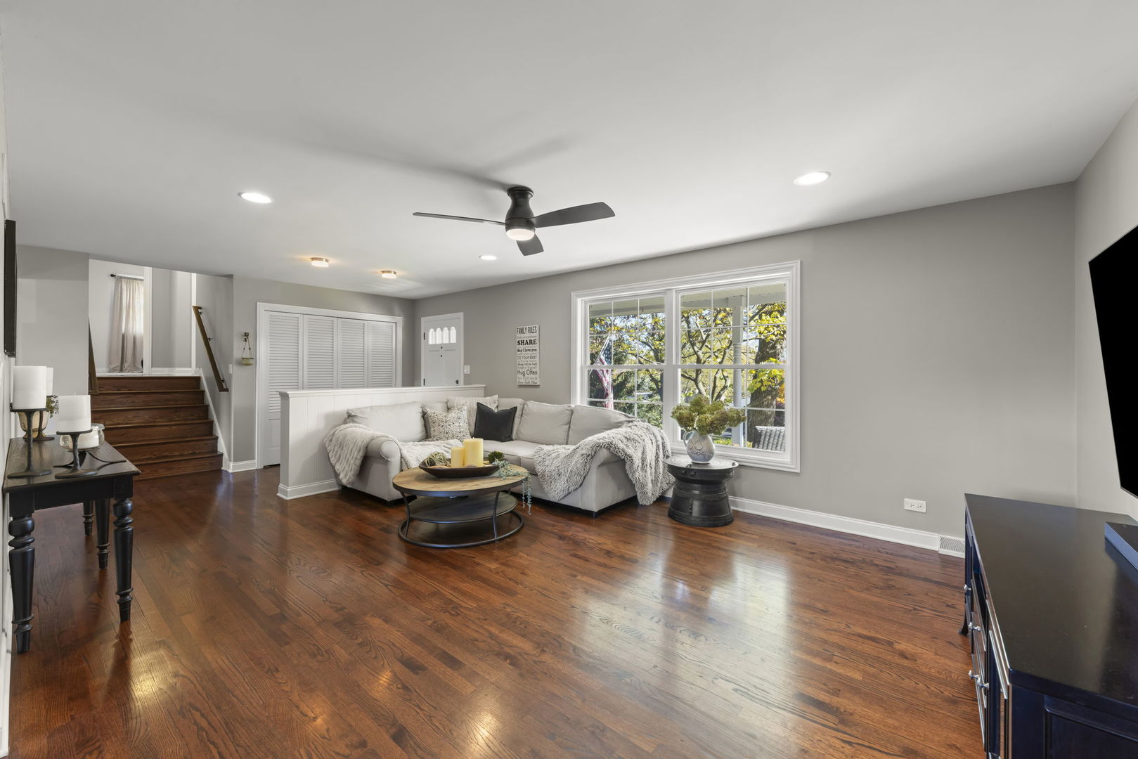 14340 Ridge Avenue Orland Park, IL 60462 - Photo 6 of 25 a living room with furniture and a large window