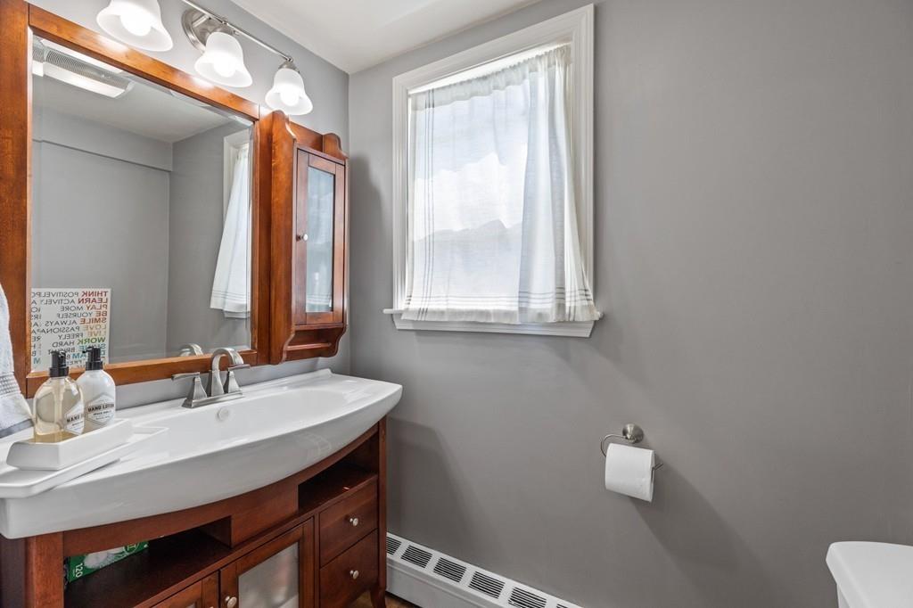 28 Circle Drive Framingham, MA 01702 - Photo 13 of 32