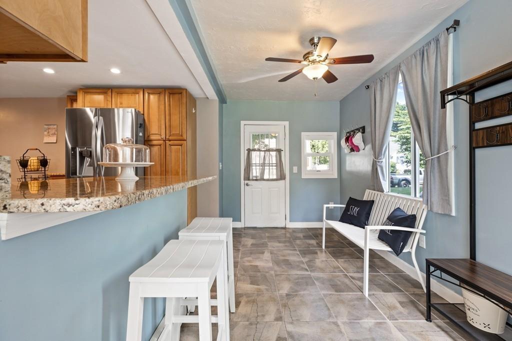 28 Circle Drive Framingham, MA 01702 - Photo 6 of 32