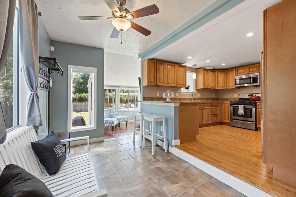 28 Circle Drive Framingham, MA 01702 - Photo 9 of 32