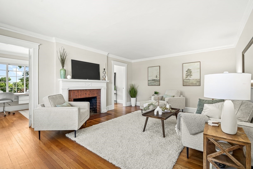 185 Oakley Road Belmont, MA 02478 - Photo 3 of 42 Gallery Image 3