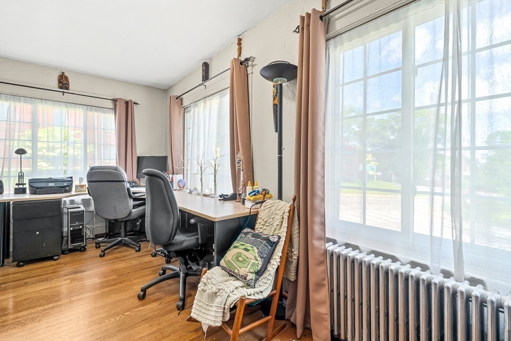 185 Oakley Road Belmont, MA 02478 - Photo 32 of 42 Gallery Image 32