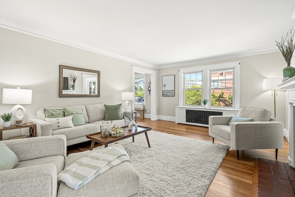 185 Oakley Road Belmont, MA 02478 - Photo 5 of 42 Gallery Image 5