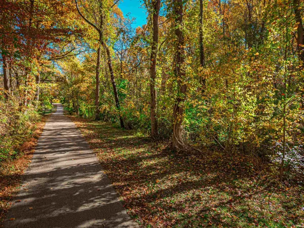 $299,000 | 8 Darmstadt, Evansville, IN 47710